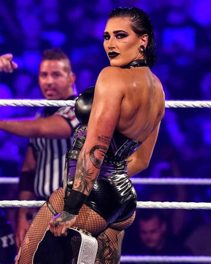 Rhea Ripley Nude: Debunking Myths and Understanding Privacy in the Spotlight