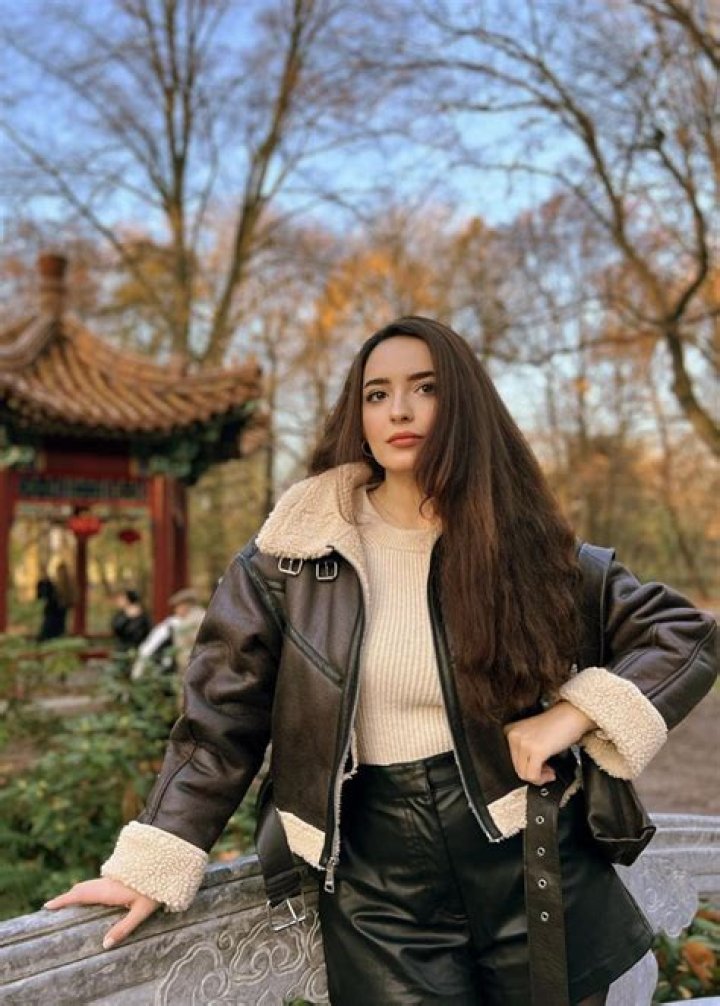 Ultimate Guide to Motley Crue Outfit Ideas: Embrace the Glam Rock Style