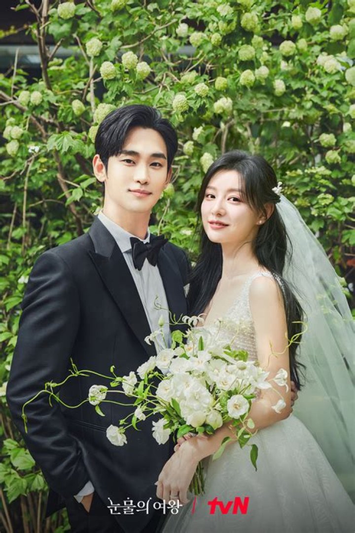 Unveiling the Relationship Between Seo Ye Ji and Kim Soo Hyun