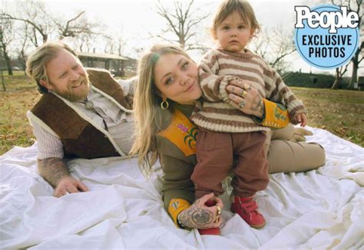 Who is Elle King? The Rise of a Multi-Talented Artist