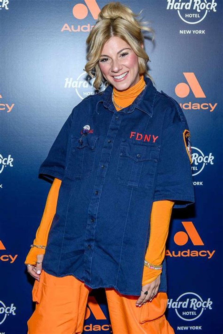 Who is Jax Singer? A Comprehensive Biography and Career Overview